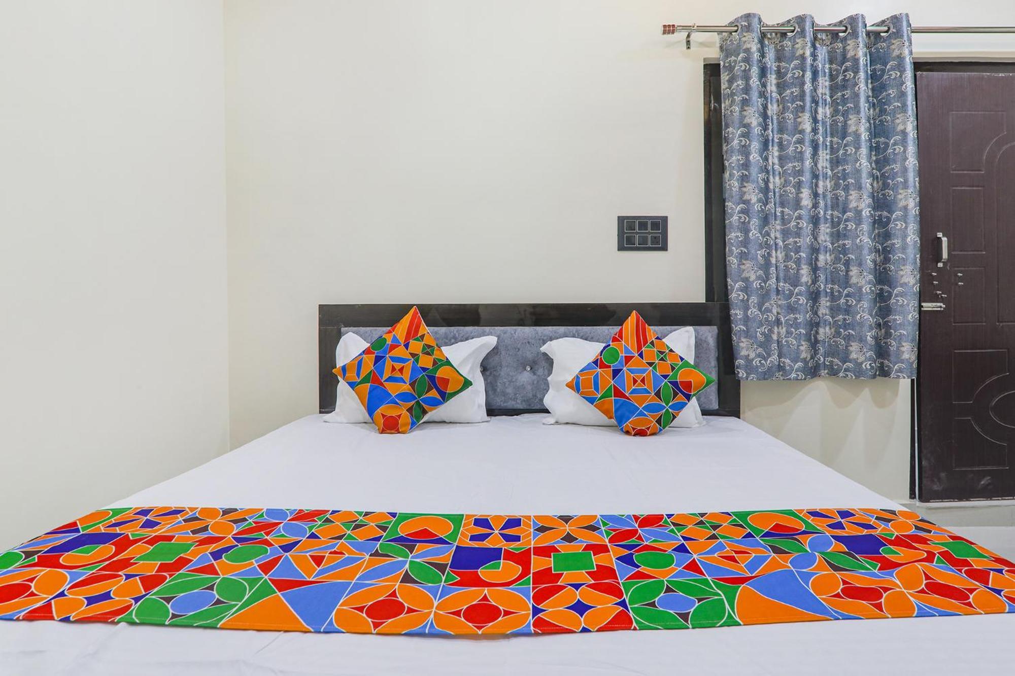 Fabexpress Awadh Inn - 400M From Shri Ram Janam Bhumi Ayodhya Exterior foto