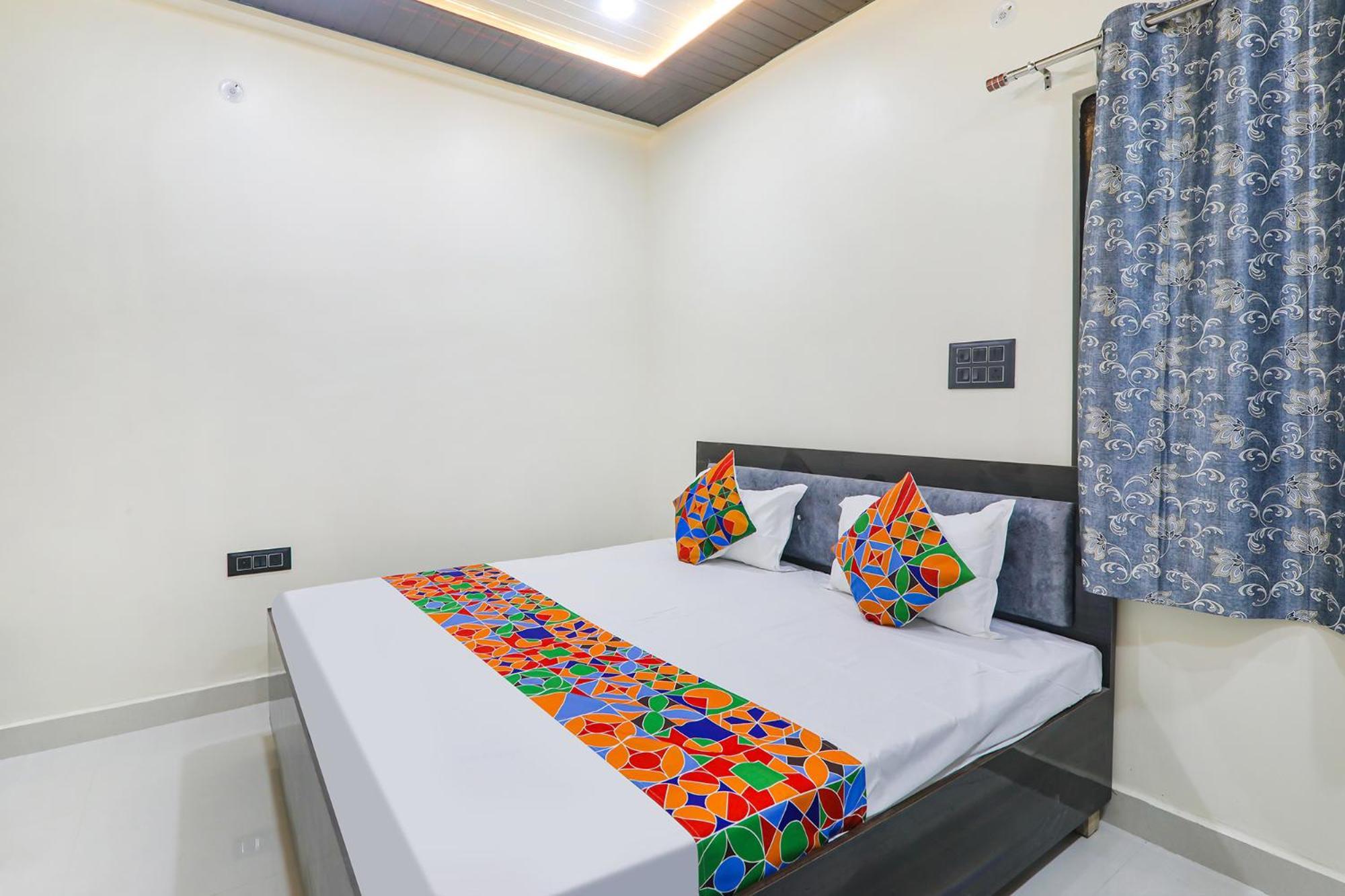 Fabexpress Awadh Inn - 400M From Shri Ram Janam Bhumi Ayodhya Exterior foto